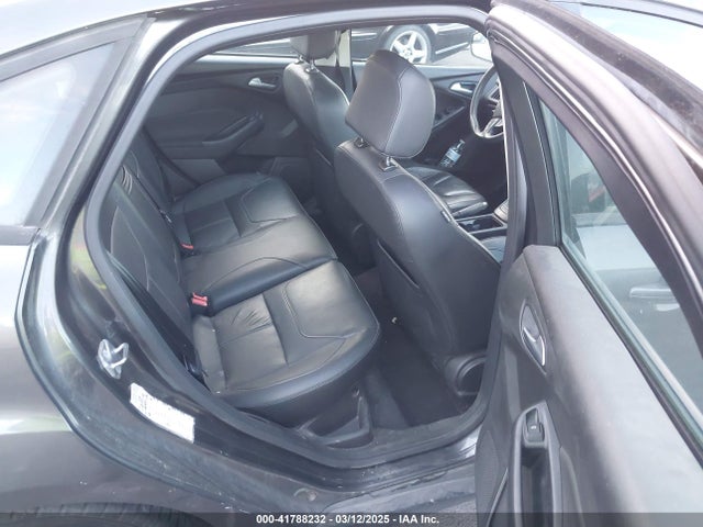 Ford FOCUS SE 2016 1FADP3F28GL286296 Image 8