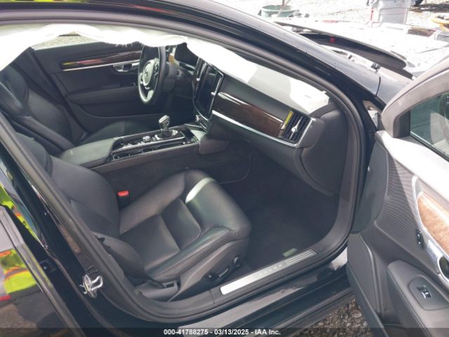 LVYA22MK9LP175566 Volvo S90 T6 Momentum