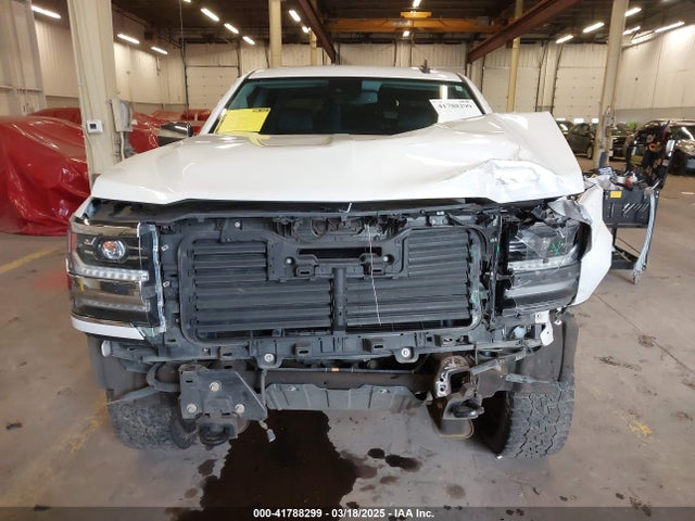 3GCUKSEC5JG596830 Chevrolet Silverado 1500 1lz