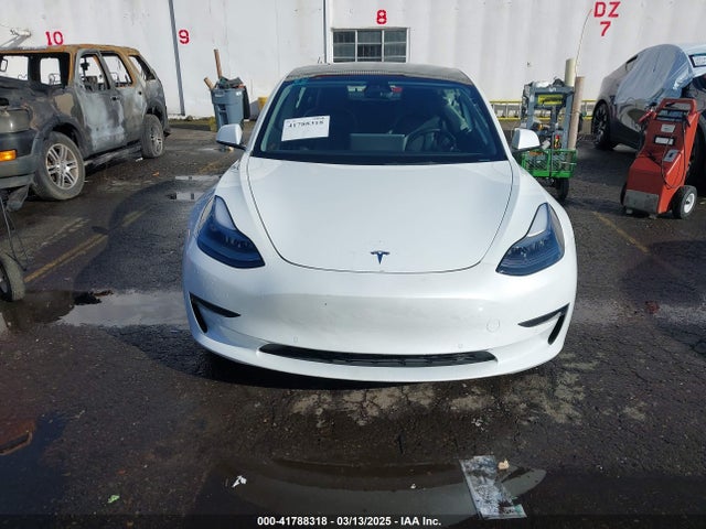 Tesla MODEL 3 2022 5YJ3E1EA9NF123455 Image 11