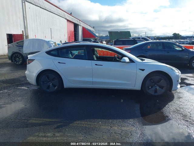 Tesla MODEL 3 2022 5YJ3E1EA9NF123455 Image 12