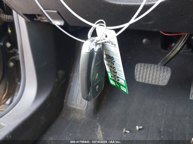 3GNAXJEV1JL289279 Chevrolet EQUINOX LT