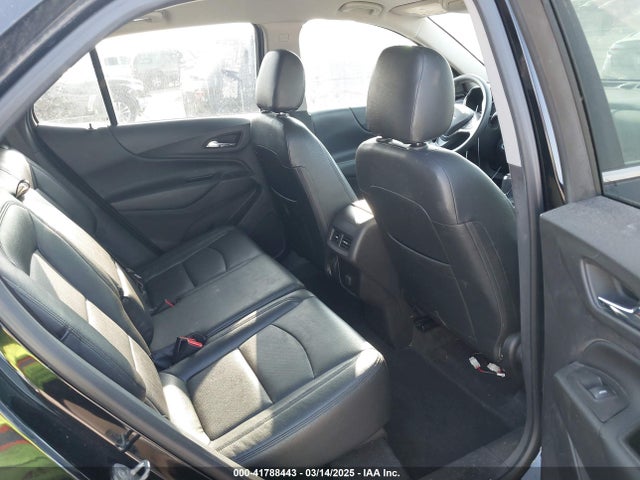 3GNAXJEV1JL289279 Chevrolet EQUINOX LT