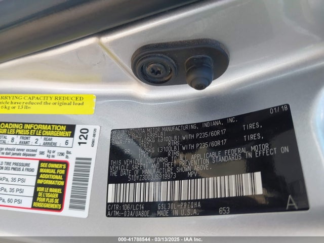 5TDYZ3DC3JS919973 Toyota Sienna Xle 8 Passenger