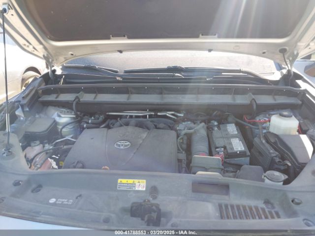 5TDZZRAH9MS533683 Toyota Highlander Le