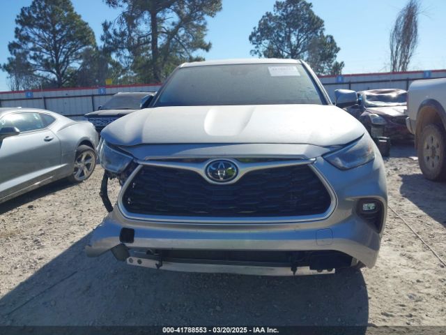 5TDZZRAH9MS533683 Toyota Highlander Le