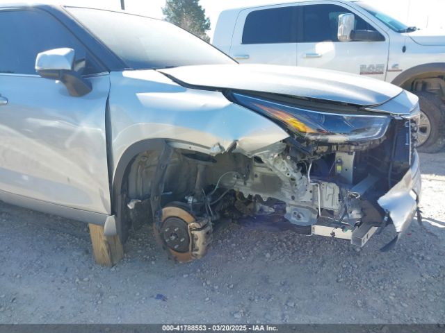 5TDZZRAH9MS533683 Toyota Highlander Le