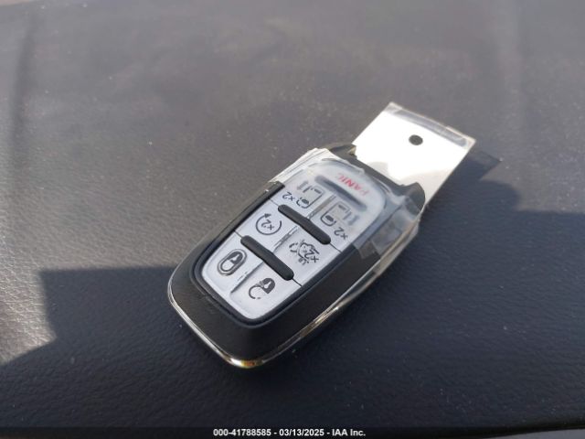 2C4RC1BG8NR169579 Chrysler Pacifica Touring L