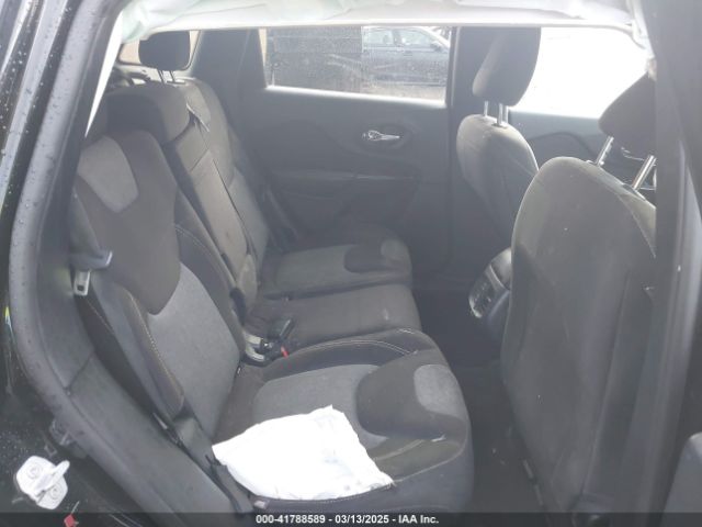 1C4PJLASXGW347372 Jeep Cherokee Sport