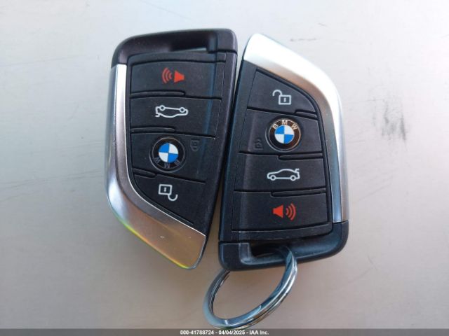 WBA13AG0XMCG10032 BMW 530e