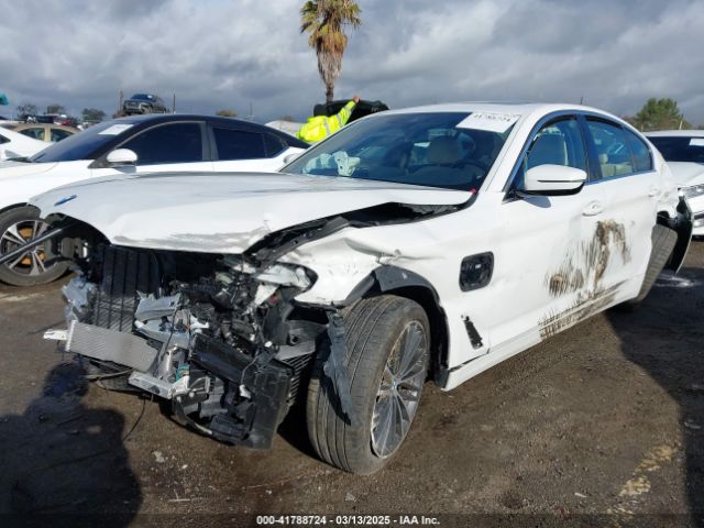 WBA13AG0XMCG10032 BMW 530e