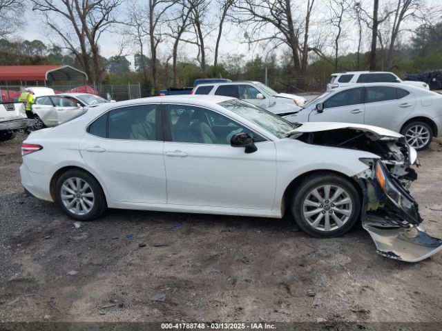 4T1B11HK4JU514232 Toyota CAMRY LE