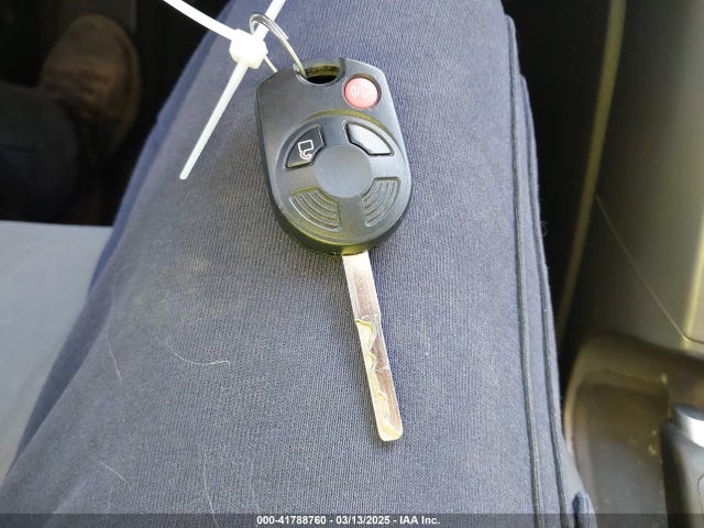 1FMCU9GX0GUA13421 Ford ESCAPE SE