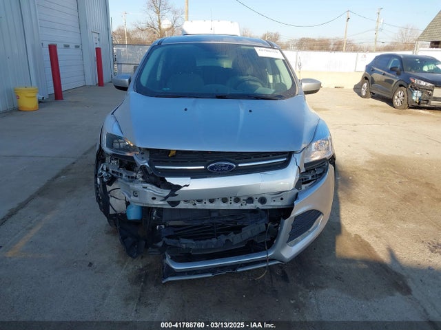 1FMCU9GX0GUA13421 Ford ESCAPE SE