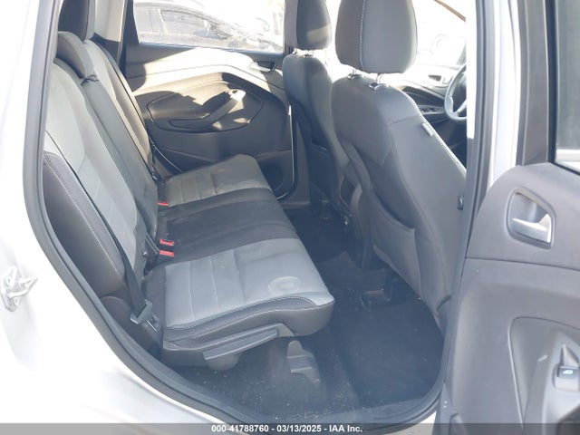 1FMCU9GX0GUA13421 Ford ESCAPE SE