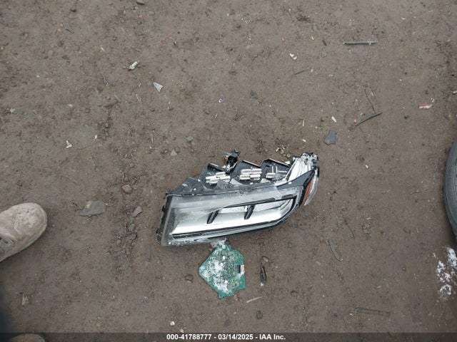 GMC lgx 2023 1GKKNULSXPZ110790 Image 12