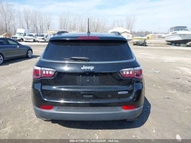 3C4NJCBB6JT487292 Jeep Compass Sun And Wheel Fwd