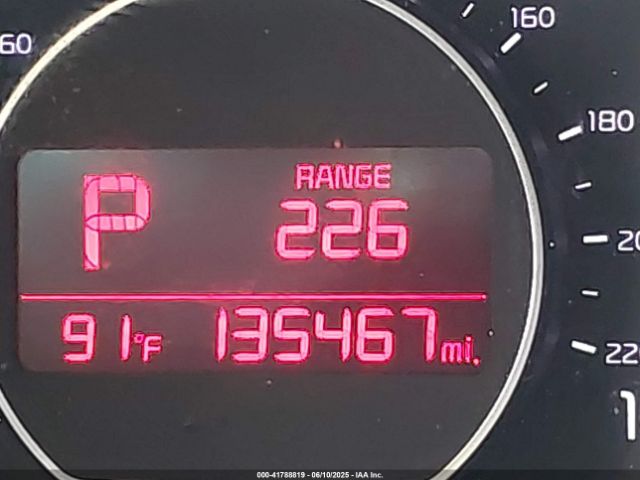 KNDJN2A26J7908043 KIA Soul !