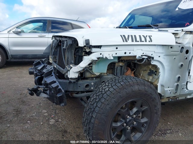 1C4HJXDG9LW315977 Jeep Wrangler Unlimited Willys 4x4