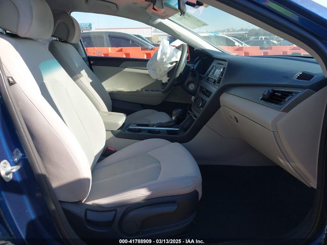 5NPE24AFXFH118708 Hyundai SONATA SE