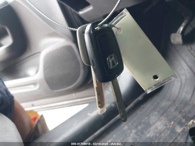 2HKRM3H41GH558652 Honda CR-V SE