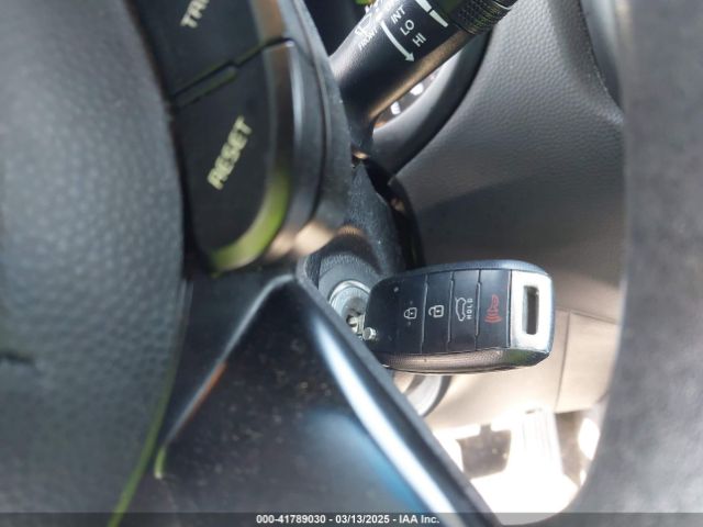 KNDJN2A26J7899439 KIA Soul