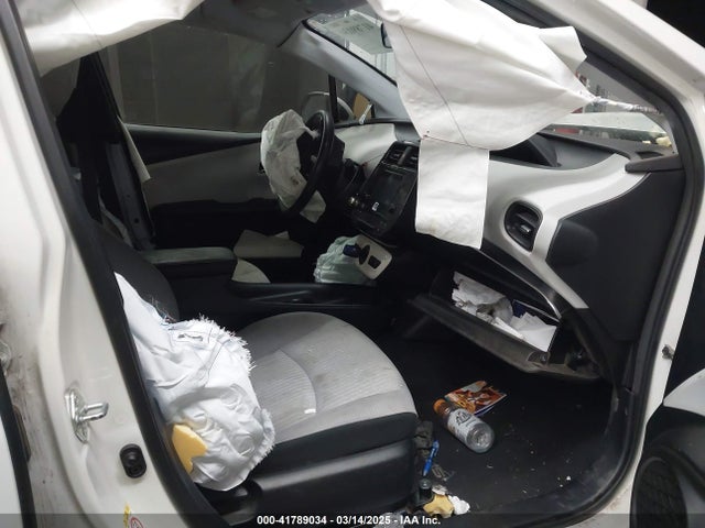JTDKBRFU3G3513060 Toyota Prius Two