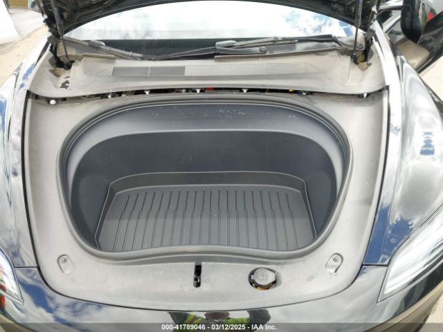 5YJ3E1EA1RF831561 Tesla MODEL 3