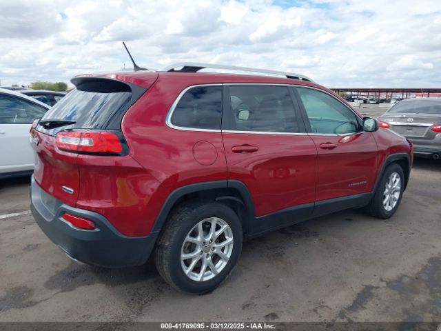 1C4PJLCS8FW516588 Jeep Cherokee Latitude