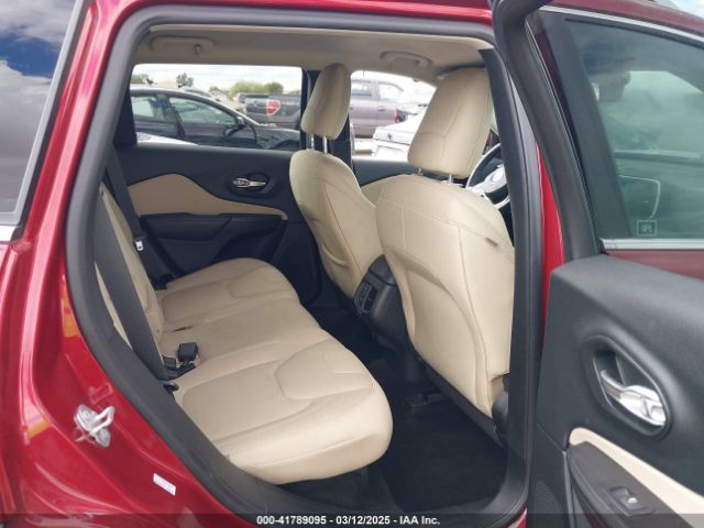 1C4PJLCS8FW516588 Jeep Cherokee Latitude