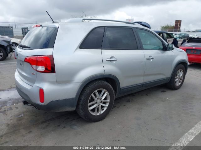 5XYKTCA69EG496907 KIA SORENTO LX