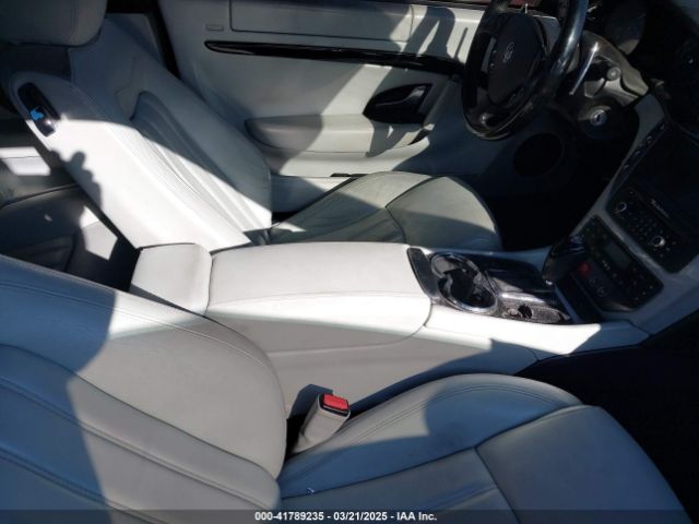 2010 MASERATI GRANTURISMO ZAM45GLA2A0050492 Photo 4