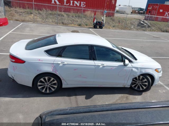 3FA6P0T92LR249765 Ford FUSION SE