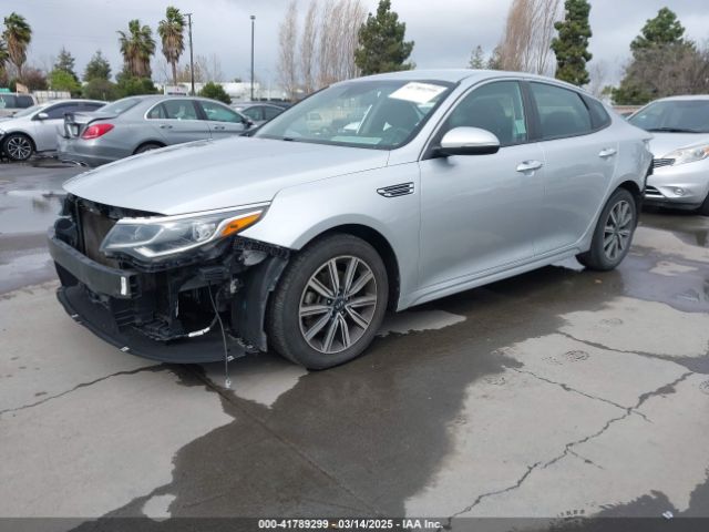 5XXGT4L39KG368570 KIA Optima Lx