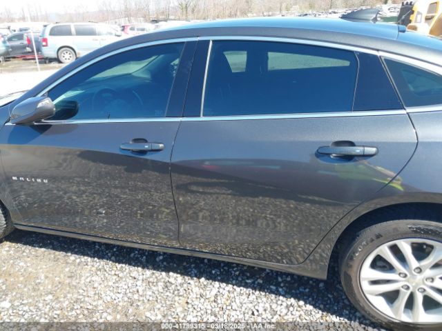 1G1ZD5ST3JF103582 Chevrolet MALIBU LT