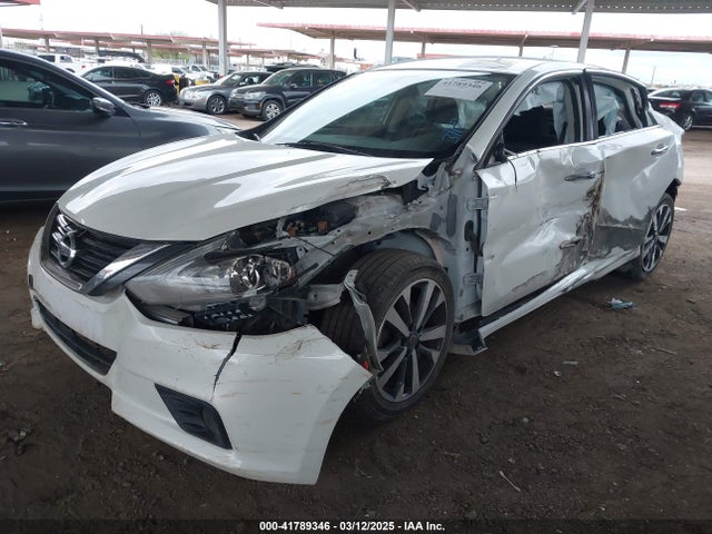 1N4AL3AP2HC488599 Nissan Altima 2.5 Sr