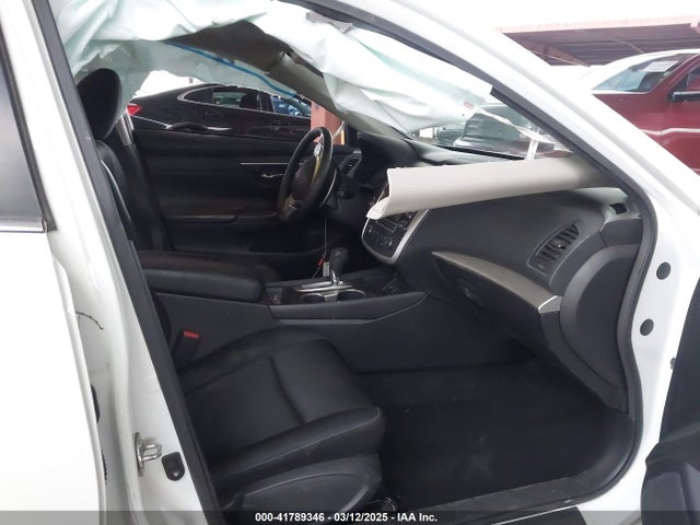 1N4AL3AP2HC488599 Nissan Altima 2.5 Sr