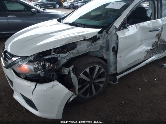 1N4AL3AP2HC488599 Nissan Altima 2.5 Sr