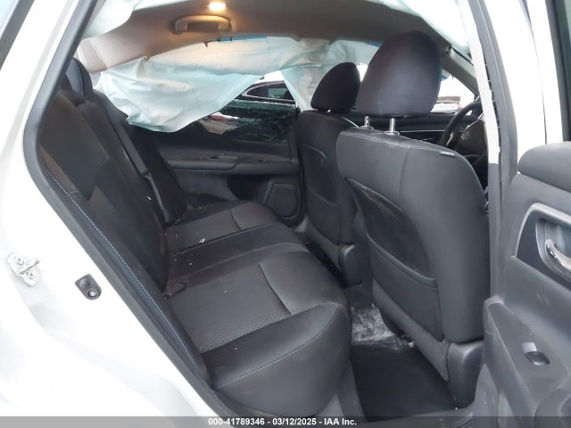 1N4AL3AP2HC488599 Nissan Altima 2.5 Sr