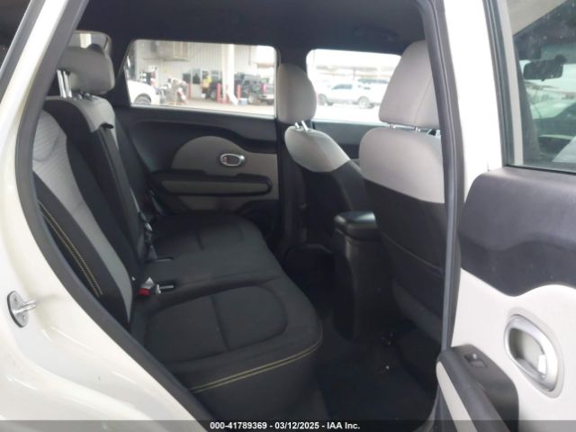 KNDJP3A55F7796370 KIA SOUL +