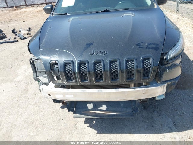 1C4PJMAB8HW633471 Jeep Cherokee Altitude 4x4