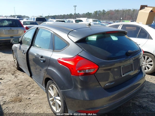 Ford FOCUS SE 2016 1FADP3K20GL371042 Image 3
