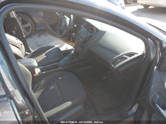Ford FOCUS SE 2016 1FADP3K20GL371042 Image 5