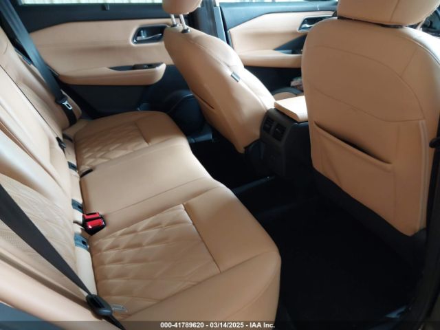 JN8BT3DC4PW106338 Nissan Rogue Platinum Fwd