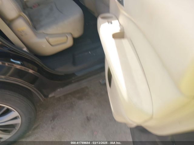 5N1DR2MN2HC635512 Nissan Pathfinder Sv