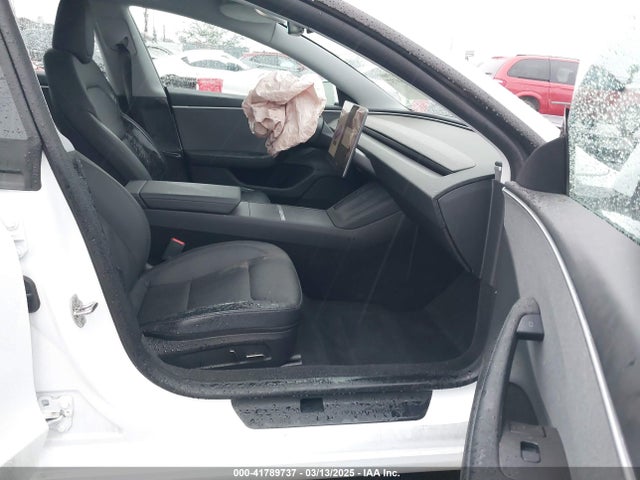 2024 TESLA MODEL 3 5YJ3E1EA9RF782688 Photo 4