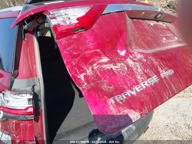 1GNEVGKW8JJ248064 Chevrolet Traverse 1lt