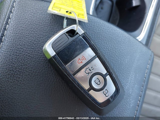 Ford FUSION SE 2020 3FA6P0HDXLR104549 Image 11