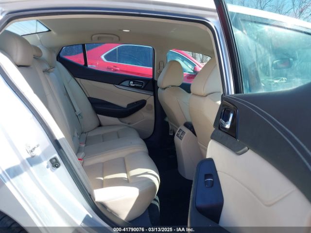1N4AA6AP6HC431376 Nissan Maxima 3.5 Sv