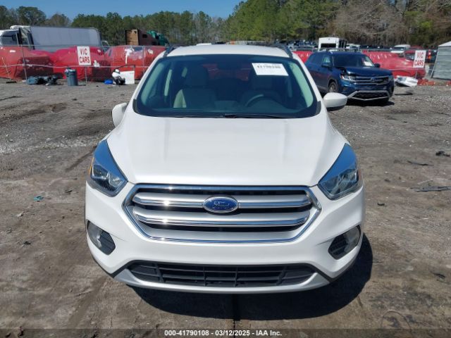 1FMCU0GD1HUA87904 Ford ESCAPE SE
